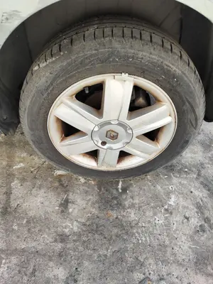 Foto de LLANTA RENAULT MEGANE II BERLINA 5P 1.5 dCi Diesel (101 CV / 74 KW)