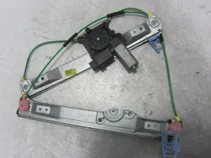 Foto de ELEVALUNAS DELANTERO IZQUIERDO OPEL CORSA D 1.2 16V CAT (Z 12 XEP / LB4) (80 CV / 59 KW) referencia 013269605