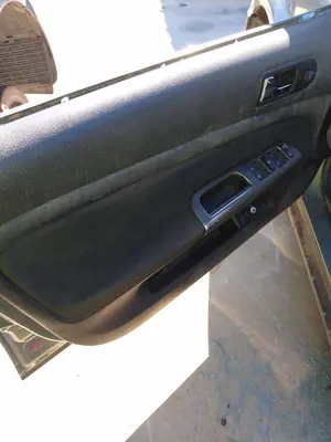 Foto de ELEVALUNAS DELANTERO IZQUIERDO VOLKSWAGEN PASSAT BERLINA (3B3) 1.9 TDI (131 CV / 96 KW) referencia 3B1837461