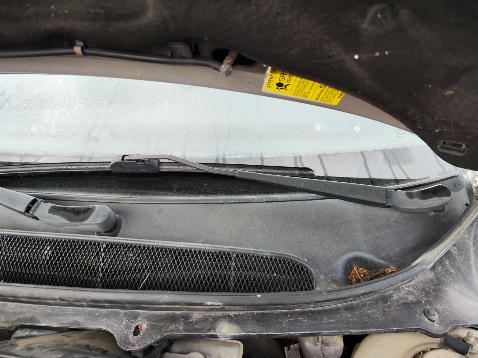 Foto de BRAZO LIMPIA DELANTERO IZQUIERDO VOLVO S80 BERLINA 2.4 CAT (140 CV / 103 KW)