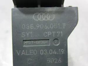 Foto de SENSOR PRESION PORSCHE MACAN (95BA) referencia 038906051T foto 3