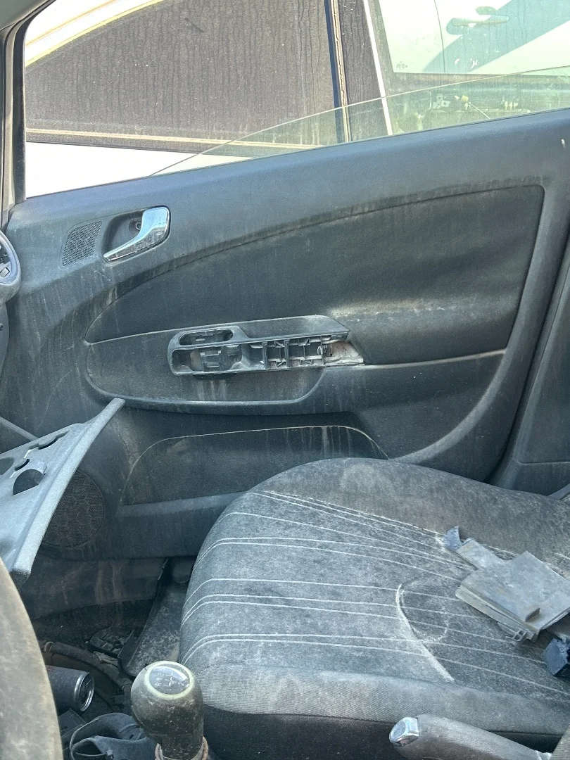 Foto de ELEVALUNAS DELANTERO DERECHO OPEL CORSA D 1.3 16V CDTI (75 CV / 55 KW) referencia 39161985