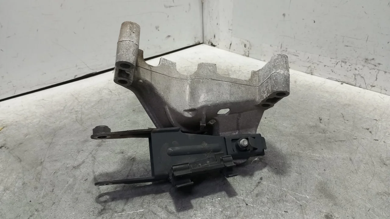 Foto de SOPORTE MOTOR DERECHO MINI MINI (R50,R53) 1.6 16V CAT (116 CV / 85 KW) referencia 151449002