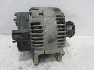 Foto de ALTERNADOR VOLKSWAGEN PASSAT BERLINA (3C2) 2.0 TDI (140 CV / 103 KW) referencia 254783C foto 3