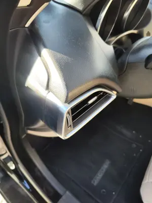 Foto de SALPICADERO JAGUAR XE 2.0 Turbo CAT (200 CV / 147 KW) referencia T2H 21832AAM foto 3