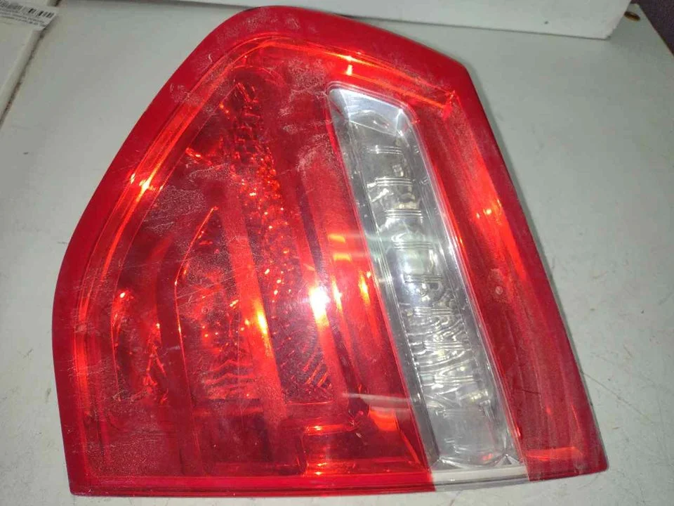 Foto de PILOTO TRASERO DERECHO INTERIOR CITROEN C4 PICASSO 1.6 16V HDi FAP (109 CV / 80 KW) referencia 0283312122