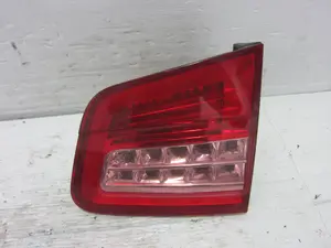 Foto de PILOTO TRASERO DERECHO INTERIOR CITROEN C5 BERLINA 2.0 HDi FAP (140 CV / 103 KW) referencia 9687582980