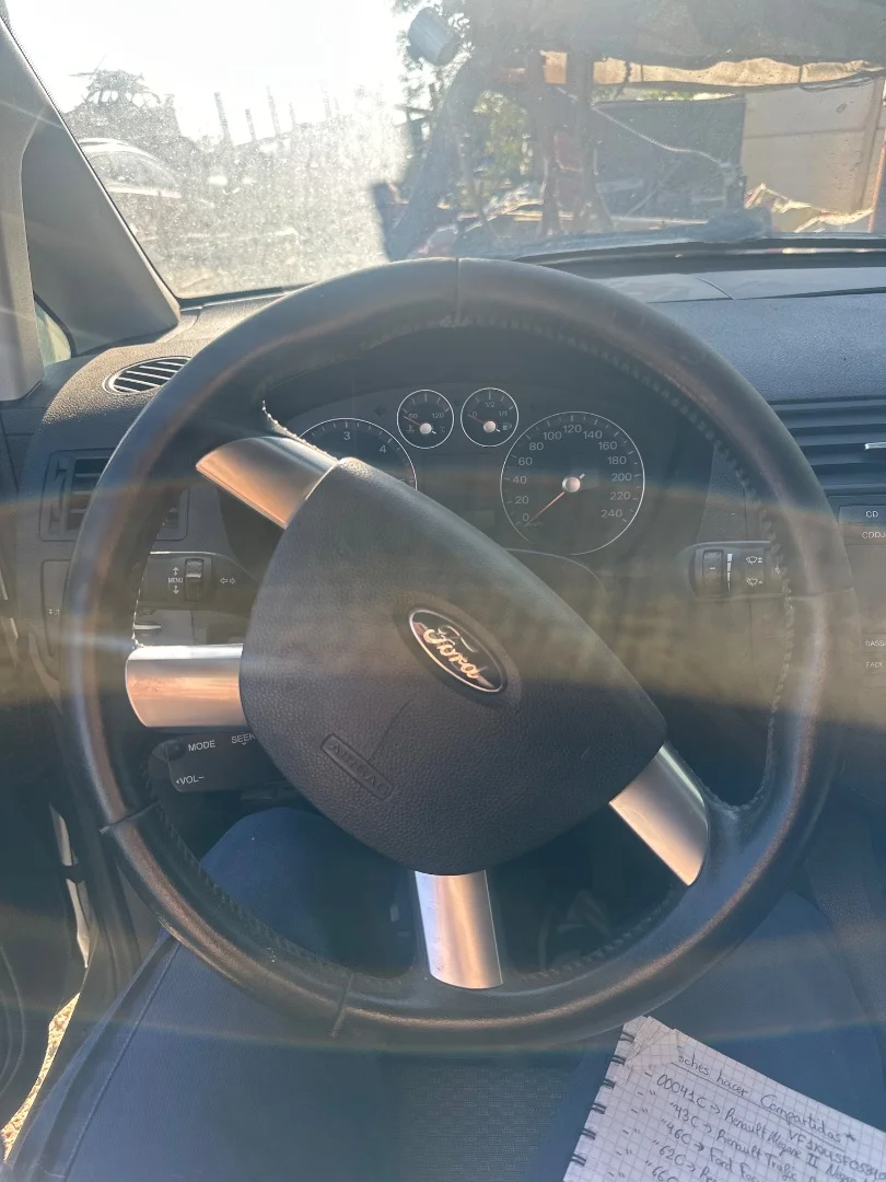Foto de VOLANTE FORD FOCUS C-MAX (CAP)(2003) 1.6 TDCi CAT (109 CV / 80 KW)