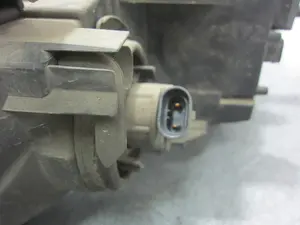 Foto de FARO DERECHO BMW SERIE 3 COMPACTO (E46) 2.0 16V Diesel CAT (150 CV / 110 KW) referencia 0301187202 foto 4