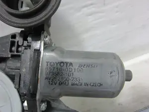 Foto de ELEVALUNAS TRASERO IZQUIERDO TOYOTA AURIS (E15) referencia 857100D100 foto 5