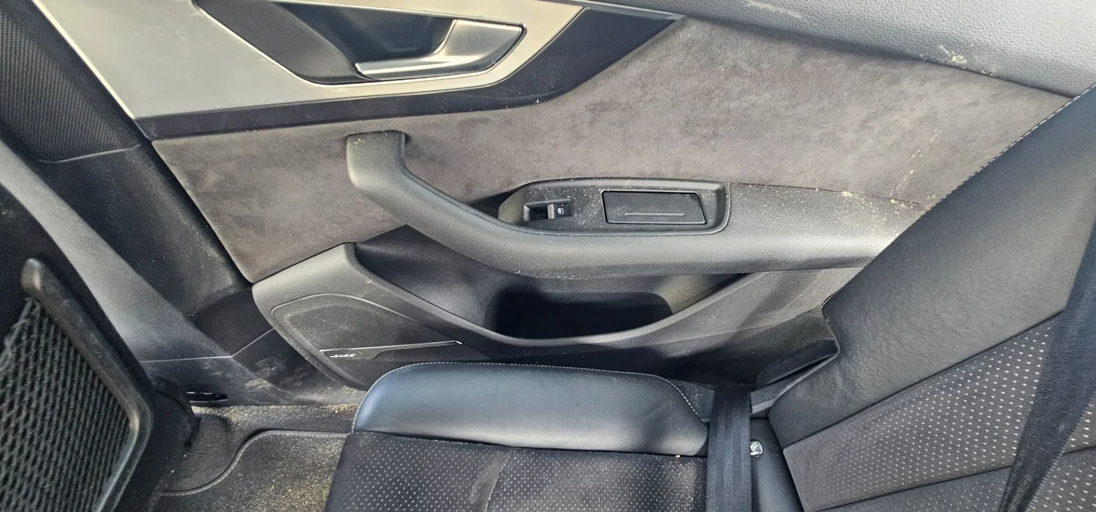 Foto de MANDO ELEVALUNAS TRASERO DERECHO AUDI SQ7 (4MB) 4.0 V8 TDI (435 CV / 320 KW) referencia 4F0959855A