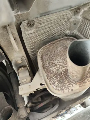 Foto de SILENCIADOR TRASERO RENAULT CLIO III 1.5 dCi Diesel FAP (75 CV / 55 KW)