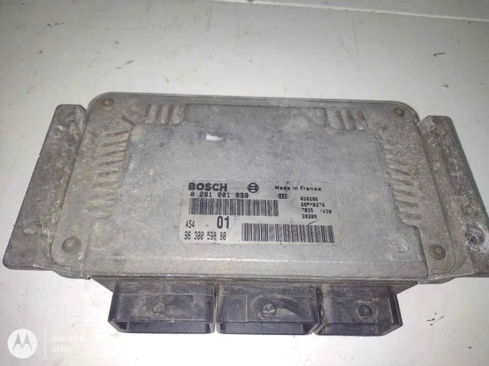 Foto de CENTRALITA MOTOR UCE CITROEN SAXO 1.5 Diesel (57 CV / 42 KW) referencia 0281001839