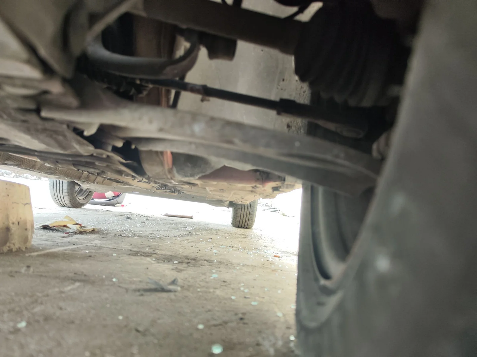 Foto de TRANSMISION DELANTERA IZQUIERDA RENAULT CLIO III 1.5 dCi Diesel CAT (86 CV / 63 KW)