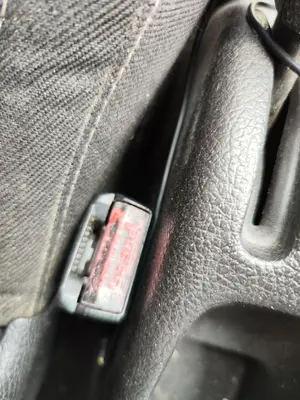 Foto de PRETENSOR AIRBAG IZQUIERDO PEUGEOT 206 1.4  (75 CV / 55 KW)