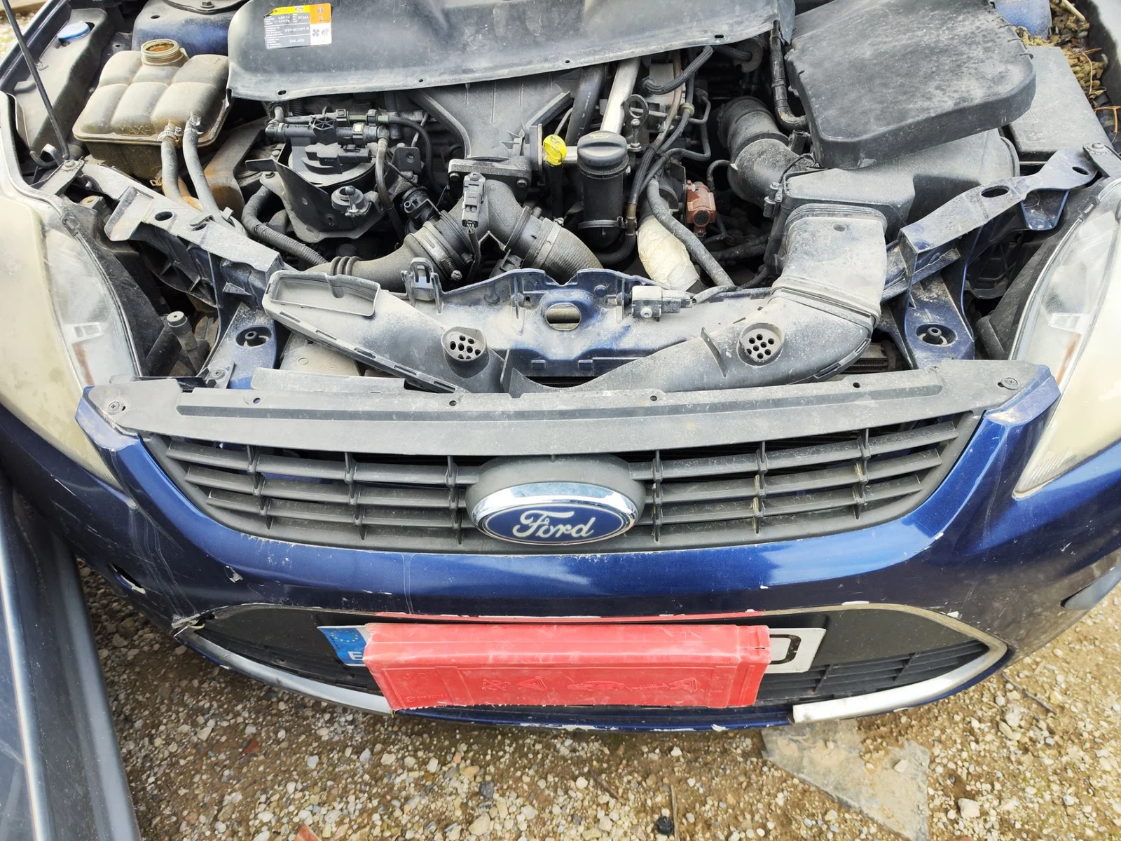 Foto de REJILLA DELANTERA FORD FOCUS CABRIO (CA5) 2.0 TDCi CAT (136 CV / 100 KW)