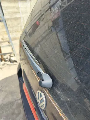 Foto de BRAZO LIMPIA TRASERO VOLKSWAGEN PASSAT VARIANT (3B5) 1.9 TDI (110 CV / 81 KW) referencia 8D9955407A