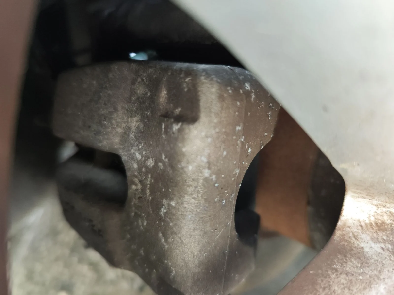 Foto de PINZA DE FRENO TRASERA DERECHA RENAULT MEGANE II BERLINA 5P 1.5 dCi Diesel (106 CV / 78 KW)