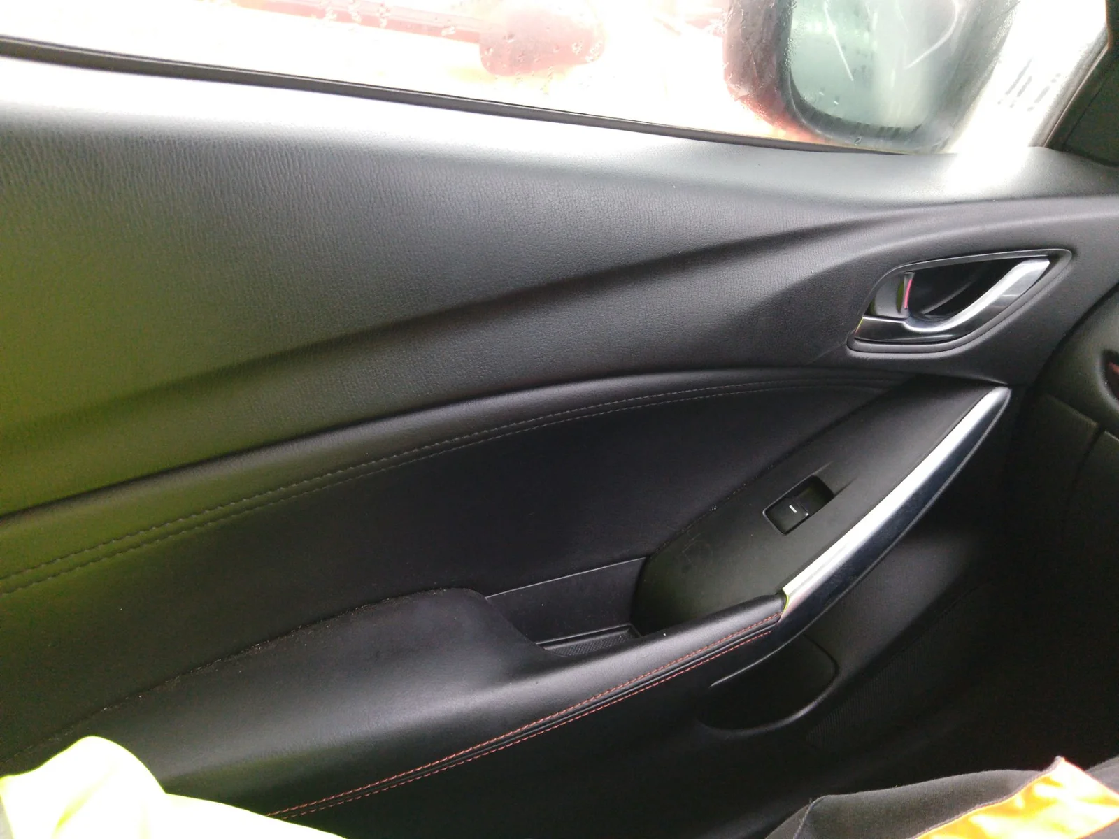 Foto de GUARNECIDO PUERTA DELANTERA IZQUIERDA MAZDA 6 BERLINA (GJ) 2.2 Turbodiesel CAT (175 CV / 129 KW)