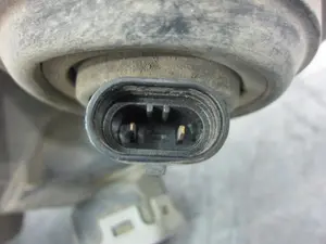 Foto de FARO IZQUIERDO OPEL ASTRA G BERLINA 1.6 (75 CV / 55 KW) referencia 90520877LH foto 5