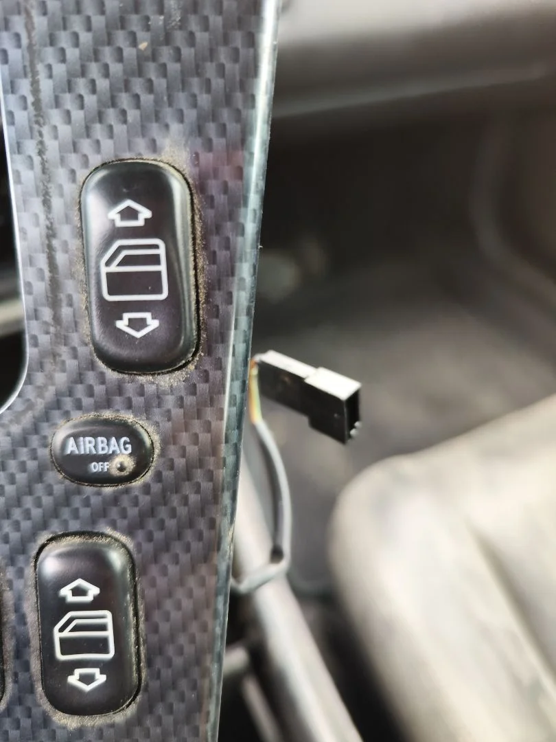 Foto de MANDO ELEVALUNAS TRASERO DERECHO MERCEDES-BENZ CLK (BM 208) CABRIO 3.2 V6 18V CAT (218 CV / 160 KW)