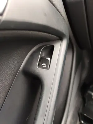 Foto de MANDO ELEVALUNAS DELANTERO IZQUIERDO AUDI A5 COUPE (8T) 2.0 16V TDI (170 CV / 125 KW)