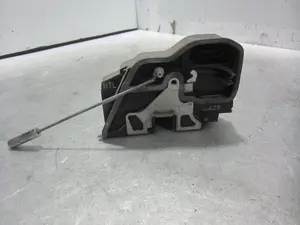 Foto de CERRADURA PUERTA TRASERA IZQUIERDA BMW SERIE 7 (E65/E66) 3.0 Turbodiesel CAT (218 CV / 160 KW) referencia 7154629 foto 3