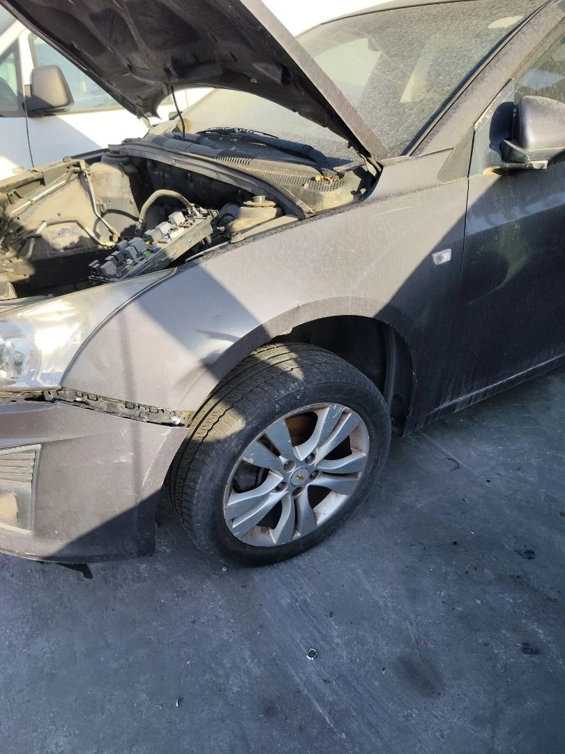 Foto de ALETA DELANTERA IZQUIERDA CHEVROLET CRUZE 2.0 Diesel CAT (163 CV / 120 KW) referencia 95963447