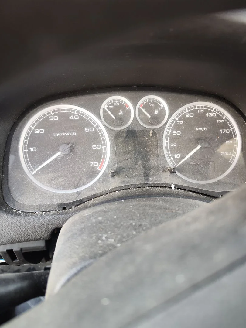 Foto de CUADRO INSTRUMENTOS PEUGEOT 307 (S1)(04.2001) 1.6 16V CAT (109 CV / 80 KW)
