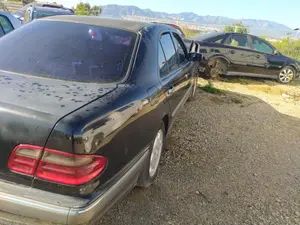 Foto de BARRA ESTABILIZADORA TRASERA MERCEDES-BENZ CLASE E (BM 210) BERLINA 2.7 CDI 20V CAT (170 CV / 125 KW) referencia A2103262165