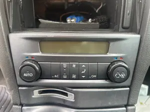 Foto de MANDO CALEFACCION / AIRE ACONDICIONADO RENAULT LAGUNA II (BG0) 2.0  (135 CV / 99 KW)