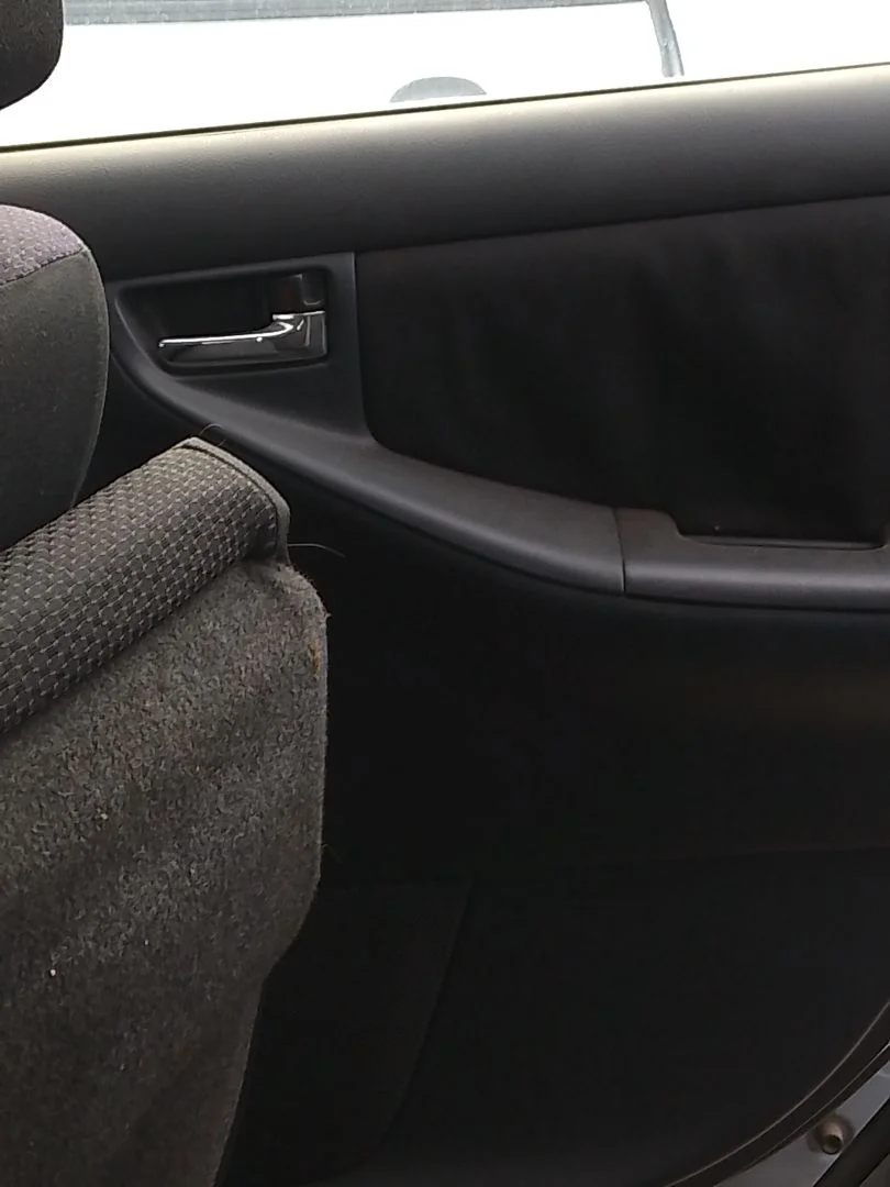 Foto de MANETA INTERIOR TRASERA DERECHA TOYOTA COROLLA (E12) 1.4 16V CAT (97 CV / 71 KW)