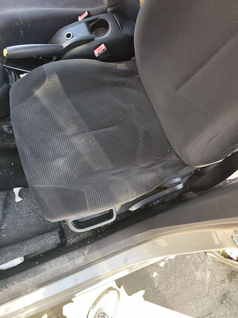 Foto de ASIENTO DELANTERO IZQUIERDO CITROEN C4 BERLINA 1.6 16V HDi (90 CV / 66 KW)