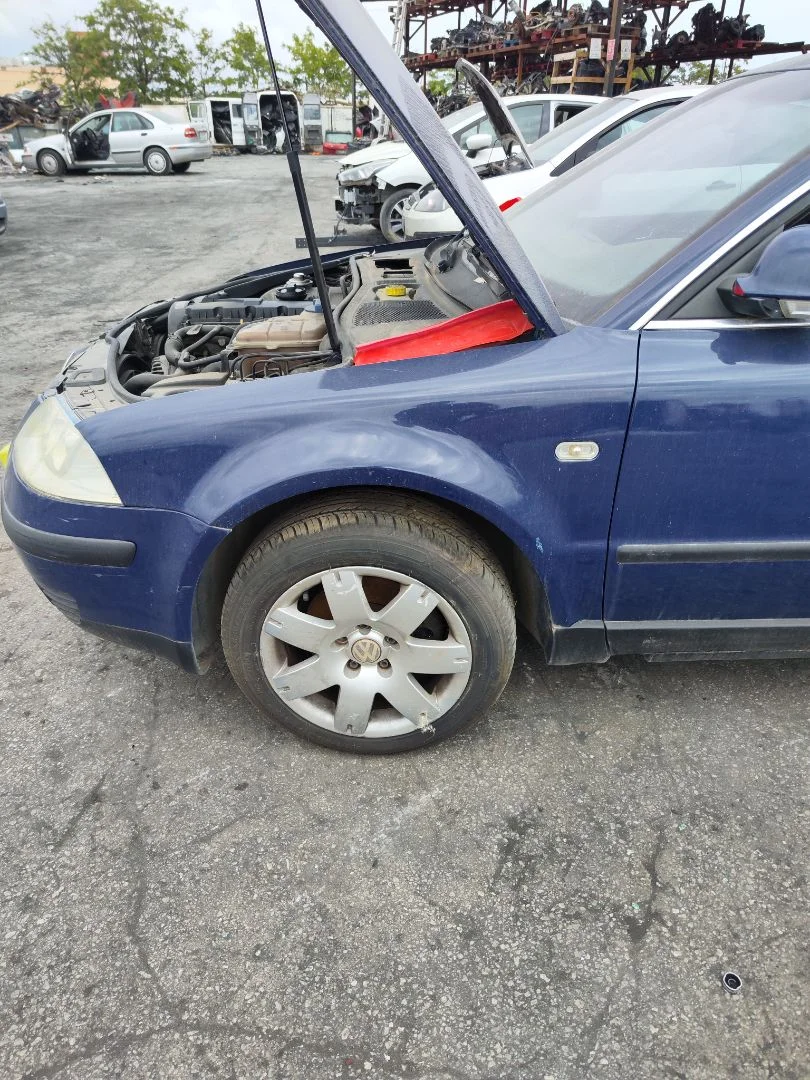 Foto de ALETA DELANTERA IZQUIERDA VOLKSWAGEN PASSAT BERLINA (3B3) 1.9 TDI (131 CV / 96 KW) referencia 3B0821105E
