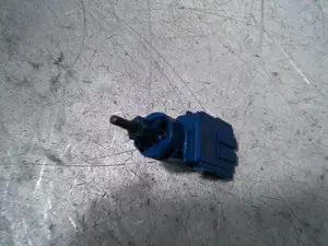 Foto de INTERRUPTOR AUDI A3 (8L) 1.9 TDI (101 CV / 74 KW) referencia 1J0927189B foto 2