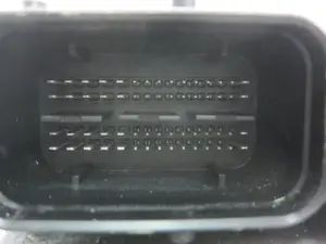 Foto de CENTRALITA MOTOR UCE SEAT IBIZA BERLINA (6J5) 1.2 TSI (86 CV / 63 KW) referencia 03F906070HB foto 3