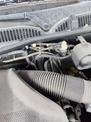 Foto de VALVULA AIRE ADICIONAL AUDI A3 (8L) 1.9 TDI (110 CV / 81 KW) referencia 038145101B