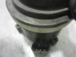 Foto de NO IDENTIFICADO SEAT IBIZA BERLINA (6J5) 1.6 TDI (105 CV / 77 KW) referencia 6R0965561A foto 4