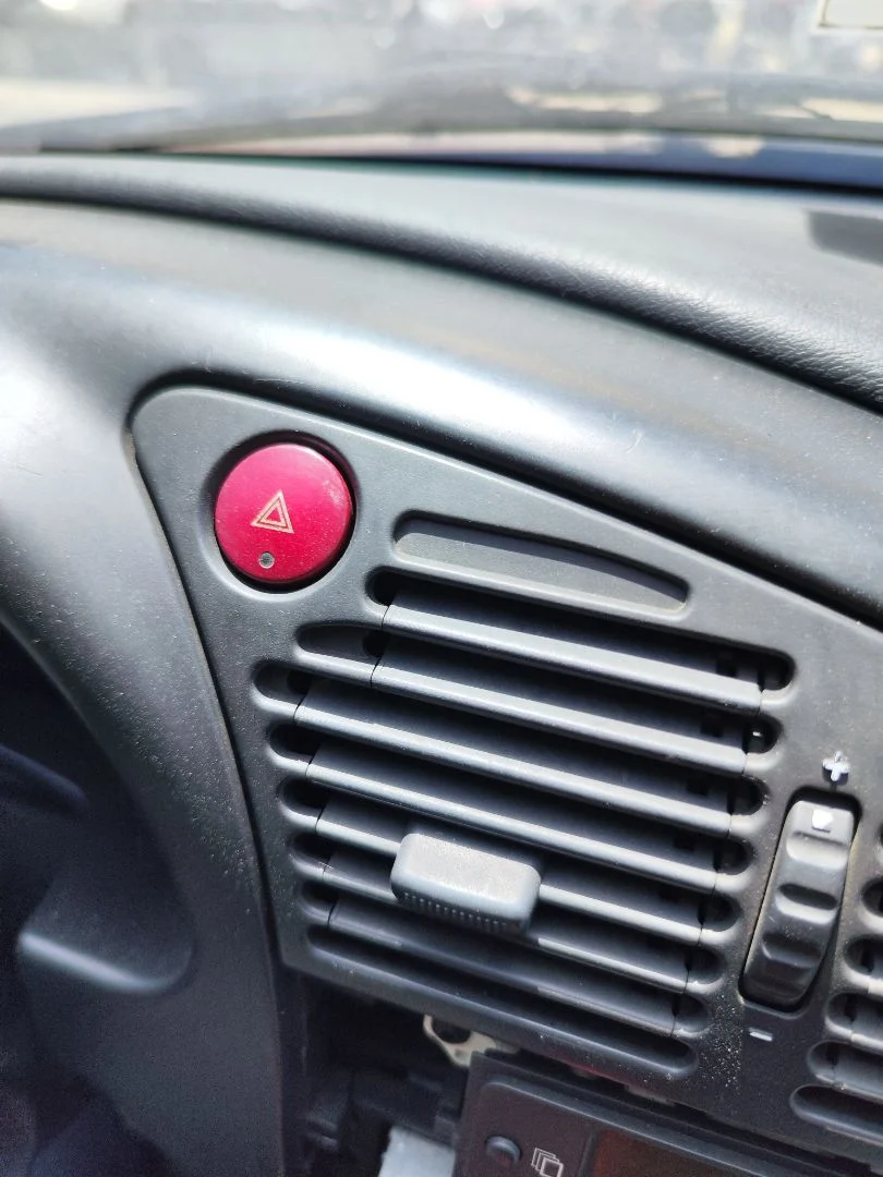Foto de WARNING CITROEN XSARA BERLINA 1.6 16V CAT (NFU / TU5JP4) (109 CV / 80 KW) referencia 1963770