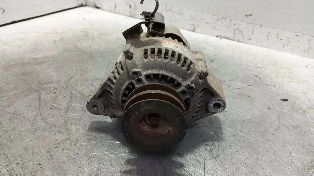 Foto de ALTERNADOR TOYOTA LAND CRUISER (J9) 3.0 Turbodiesel (125 CV / 92 KW) referencia 2706067070