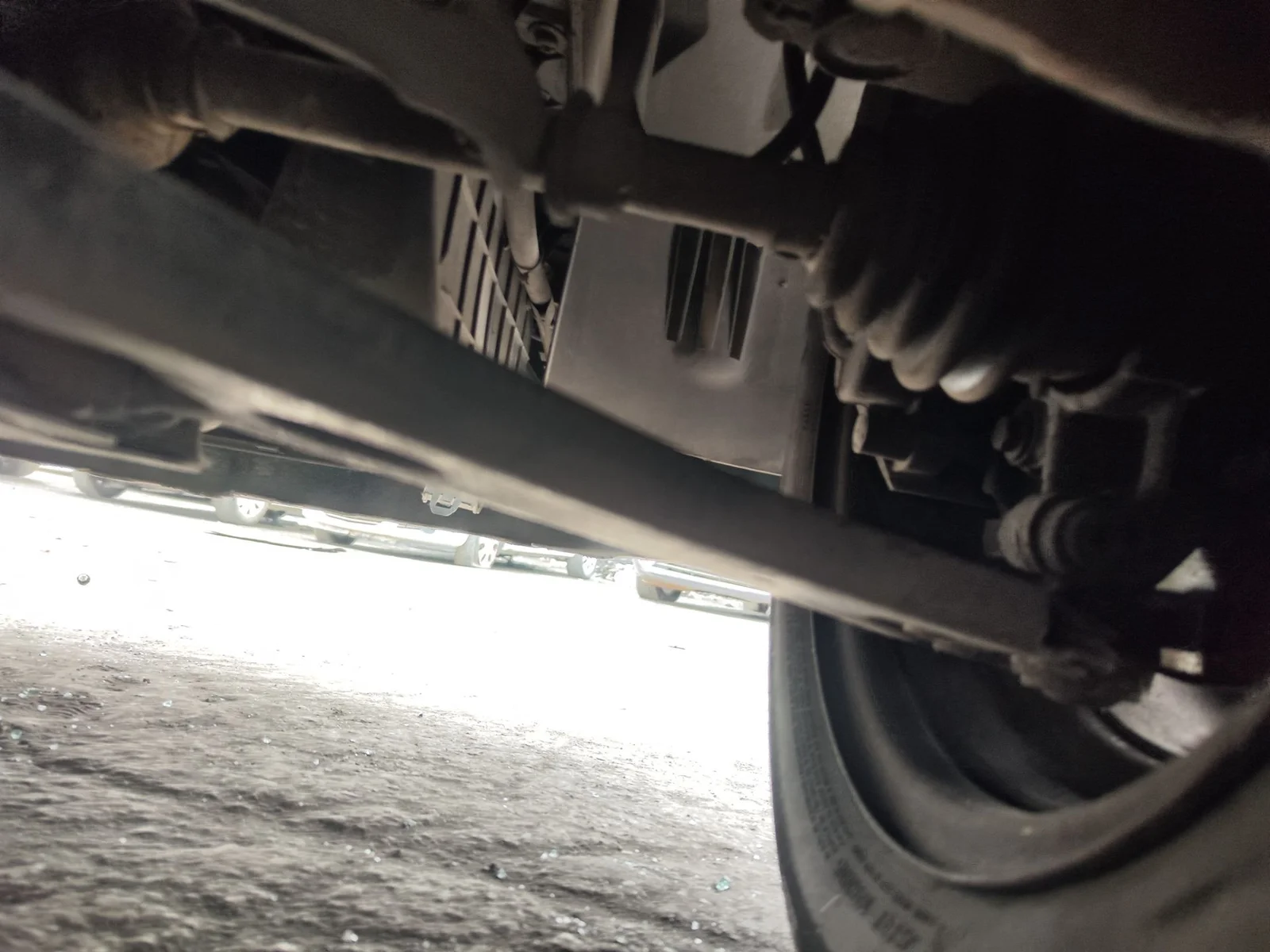 Foto de BRAZO SUSPENSION DELANTERO DERECHO FORD FIESTA (CBK) 1.4 TDCi CAT (68 CV / 50 KW)