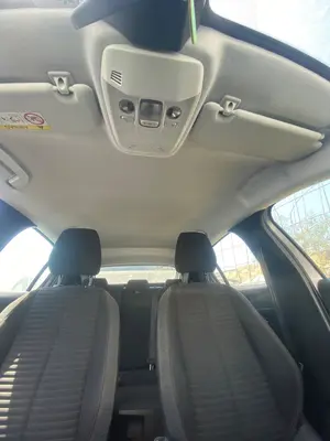 Foto de TECHO INTERIOR PEUGEOT 208 (P2) 1.2 PureTech (74 CV / 55 KW)