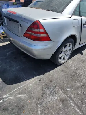 Foto de PARAGOLPES TRASERO MERCEDES-BENZ SLK (BM 170) ROADSTER 2.0 16V CAT (136 CV / 100 KW) referencia A1708800771 foto 2