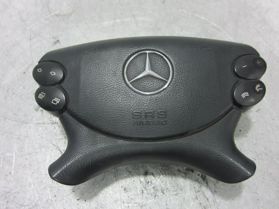 Foto de AIRBAG DELANTERO DERECHO MERCEDES-BENZ CLK (BM 209) CABRIO 3.2 V6 18V CAT (218 CV / 160 KW) referencia 23046007