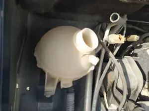 Foto de DEPOSITO EXPANSION CITROEN C4 PICASSO 2.0 HDi FAP (150 CV / 110 KW) referencia 1323X6