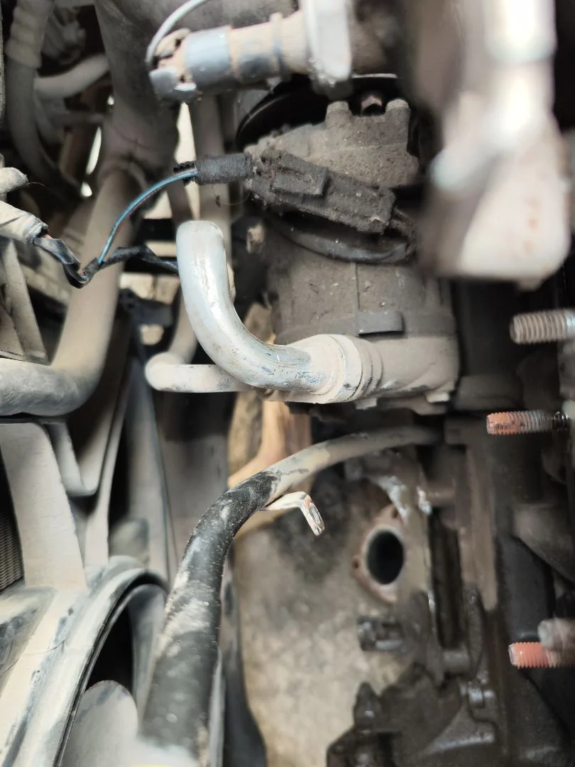 Foto de COMPRESOR AIRE ACONDICIONADO OPEL CORSA C 1.2 16V CAT (Z 12 XEP / LB4) (80 CV / 59 KW)