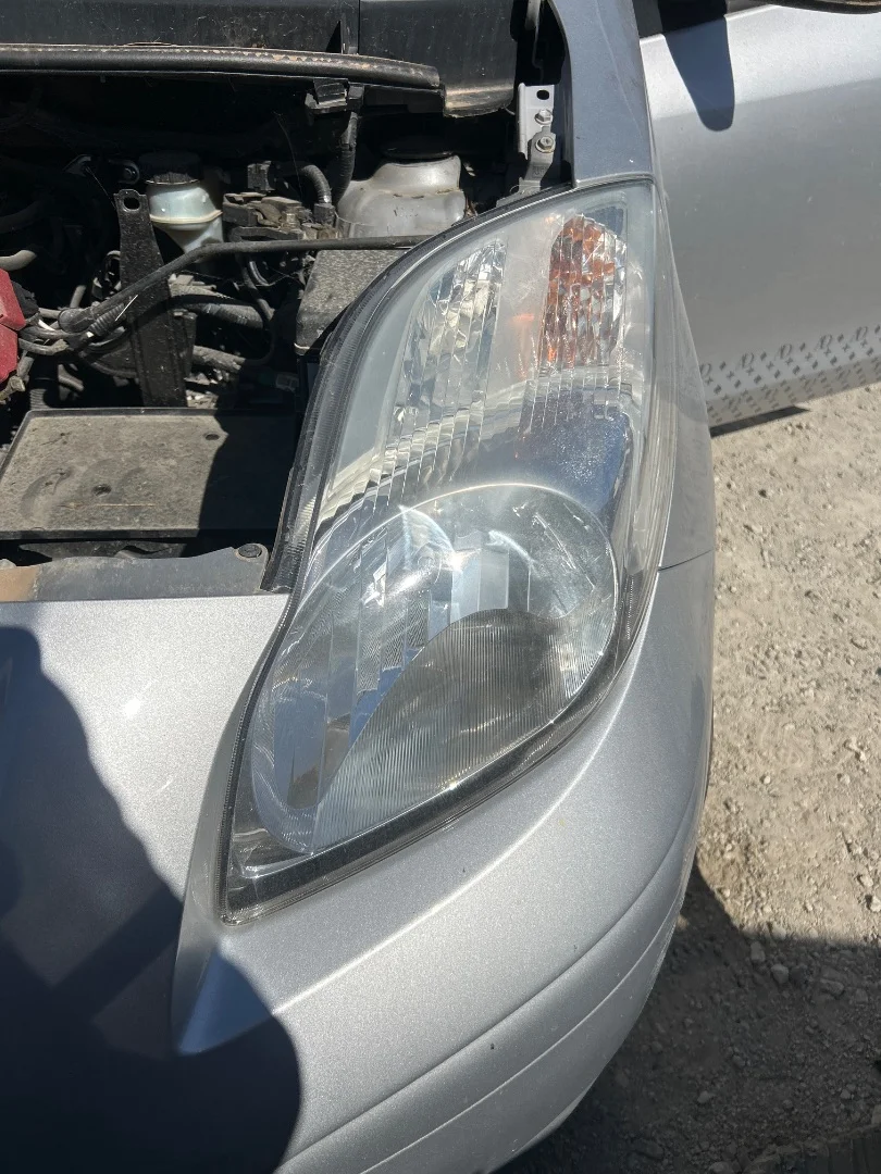 Foto de FARO IZQUIERDO TOYOTA YARIS (KSP9/SCP9/NLP9) 1.3 16V CAT (101 CV / 74 KW) referencia 811700D350