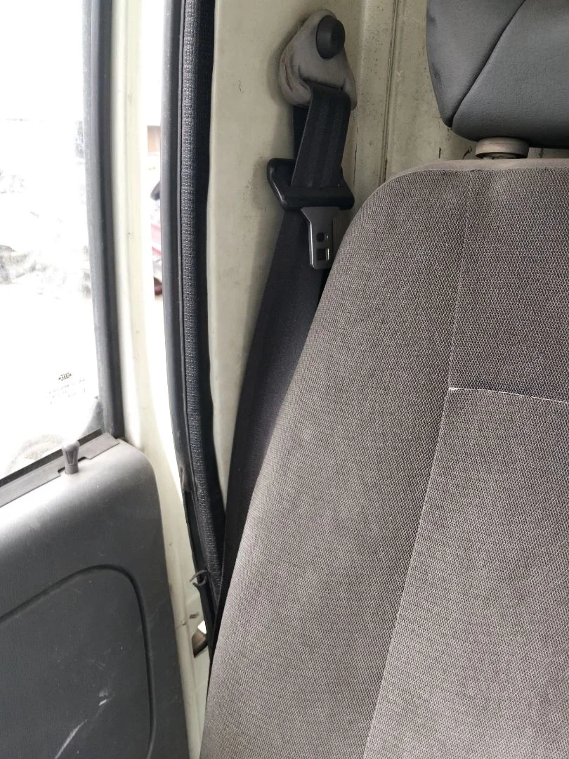 Foto de CINTURON SEGURIDAD DELANTERO DERECHO NISSAN CABSTAR E 3.0 Diesel (120 CV / 88 KW)