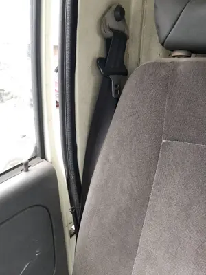 Foto de CINTURON SEGURIDAD DELANTERO DERECHO NISSAN CABSTAR E 3.0 Diesel (120 CV / 88 KW)