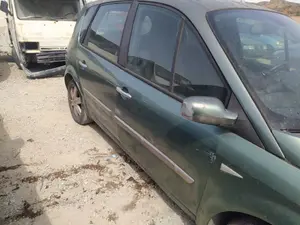 Foto de MANETA EXTERIOR TRASERA IZQUIERDA RENAULT SCENIC II (JM) 1.6 16V (113 CV / 83 KW) referencia 7701474997 foto 13